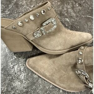 Gianni Bini Womens Walden Suede Western Mules Embellished Buckle Heels Taupe 11M